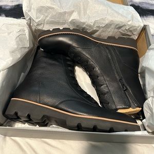 Vionic lani lace up boot